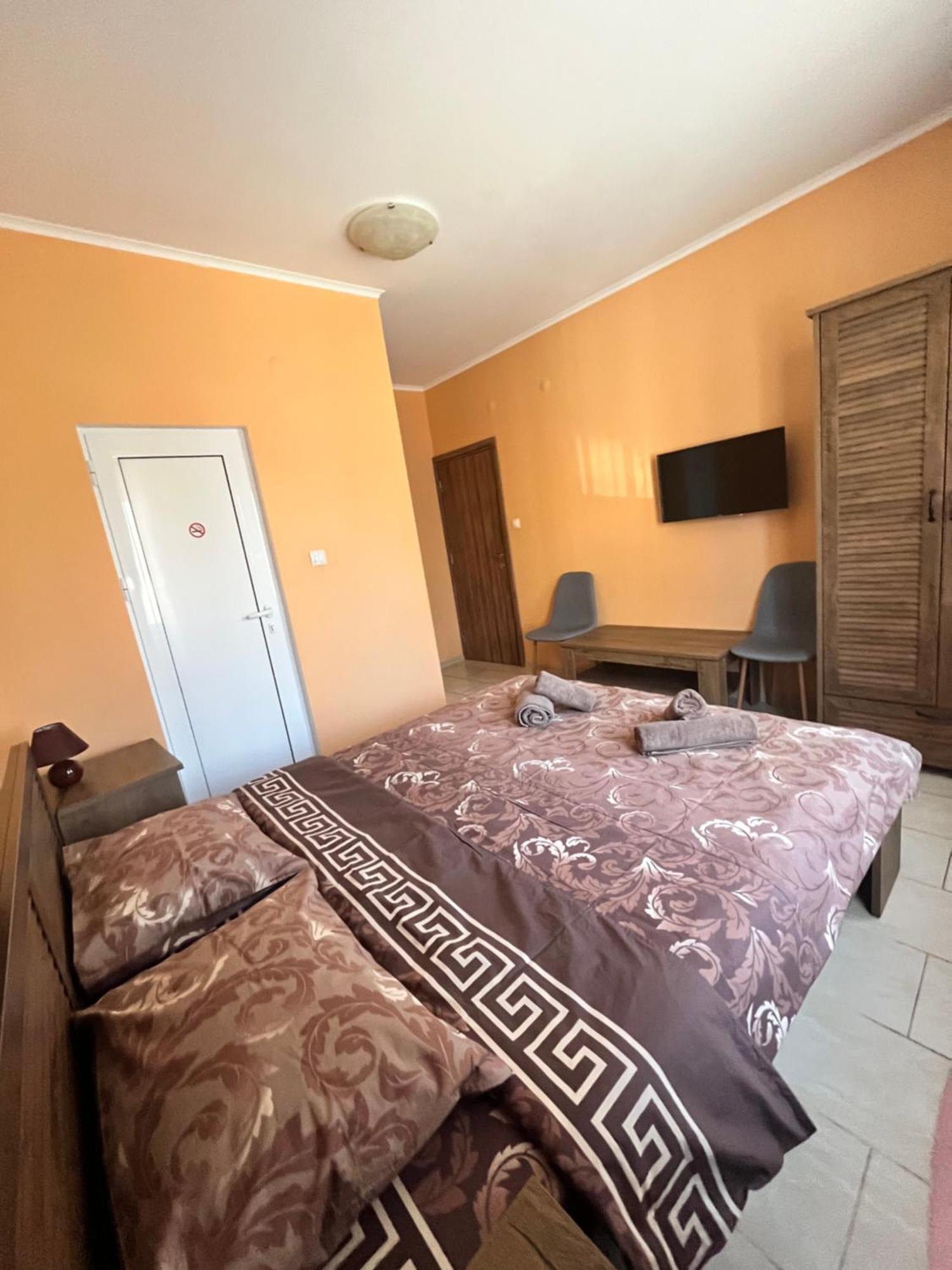 Guesthouse Zornitsa Hisarya Ngoại thất bức ảnh