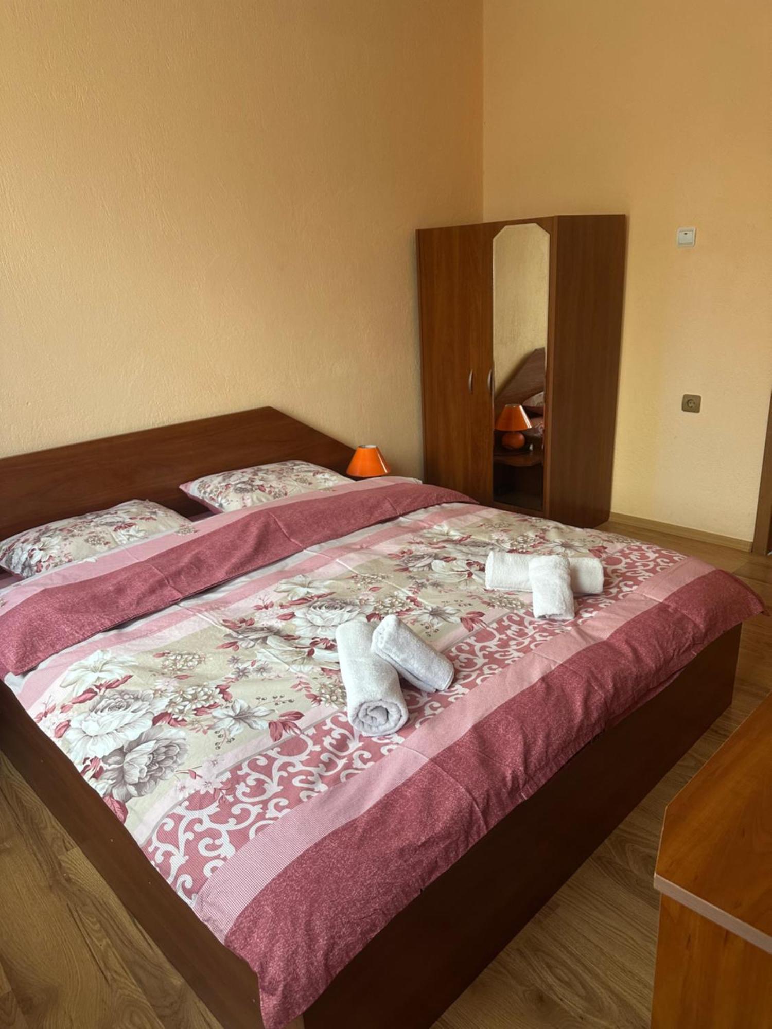 Guesthouse Zornitsa Hisarya Ngoại thất bức ảnh